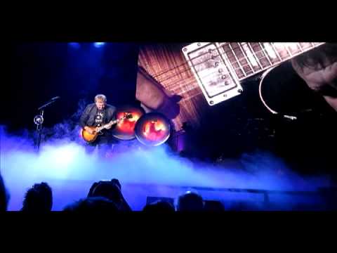 Halo Effect Guitar intro - RUSH Clockwork Angels Tour 2013
