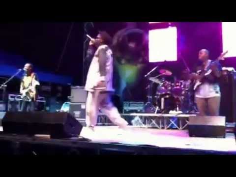 Macka B - "Never Played a 45" live a FaraRock'12