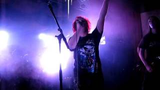 WALTARI - Walking in the Neon (live Lahti 4.2.2011)