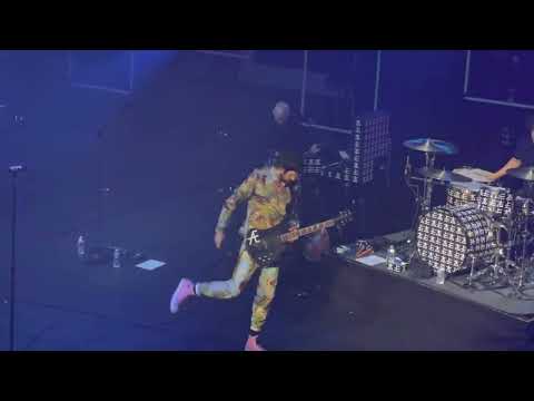 Kasabian « Shoot The Runner » l’ Olympia Paris France 14102022