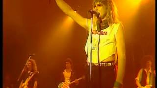 Saxon - Back on the streets (Live)