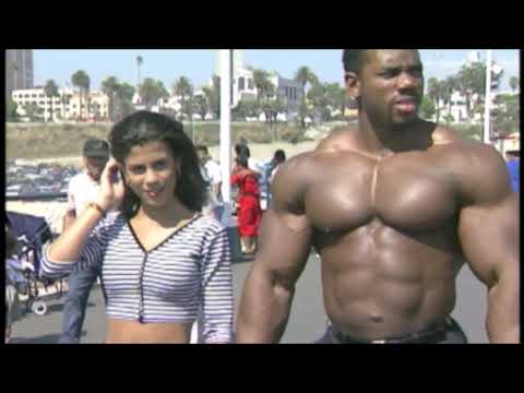 "Uncrowned Mr. Olympia" Flex Wheeler at Santa Monica Beach in 1996