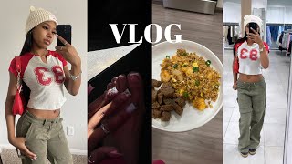 WEEKLY VLOG: cook w/ me, finally showing my bf?!, updated q&a, date w/ mom etc