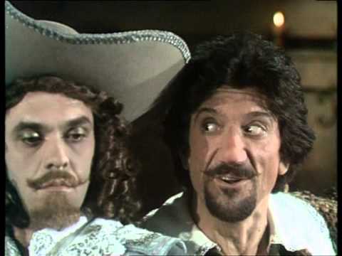 Gigi Proietti - Cyrano 1985 - Il naso