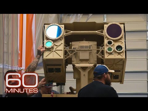 雷射武器能有效抵擋伊朗的廉價無人機嗎？| 60 Minutes (Could lasers help fend off Iran's cheap drones? | 60 Minutes)