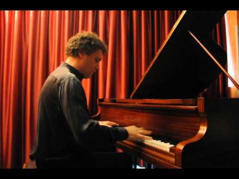 LucchesiniFranzLiszt_La Campanella.AVI