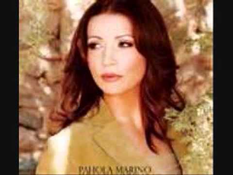 Pahola Marino ( Vaso en tu mano )