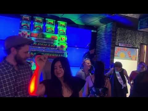 Turbo Picó Apollo  Ft Eddy Kbrera Singer - Fiesta en restaurante