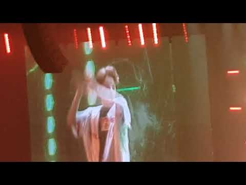 180805 | Wanna One in Bangkok - Lai Kuanlin Solo #Wannaone1TheWorldinBKK