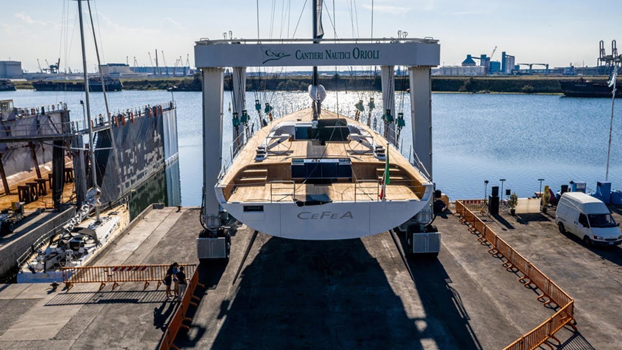First Look: Solaris Yachts 111