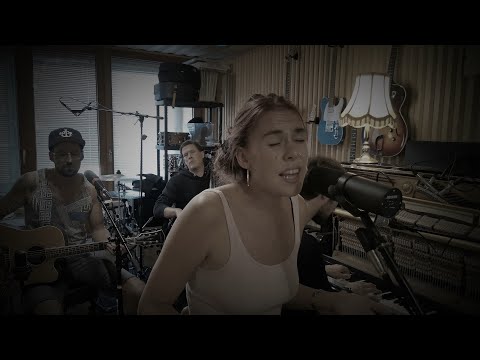 Lara Hulo - Ans Meer (Acoustic Session)