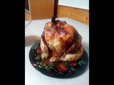 Курица на бутылке от Луча. एक बोतल पर चिकन. Chicken on a bottle. 一瓶鸡