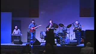 Bobby Mackey - There's A Tear In My Beer