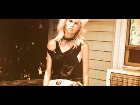 download lagu mp3 mp4 Adventure Addict, download lagu Adventure Addict gratis, unduh video klip Adventure Addict