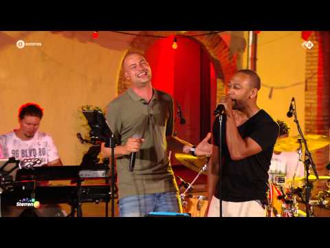 Lange Frans & Michael Bryan - Livin' la vida loca - De Zomer Voorbij 2015