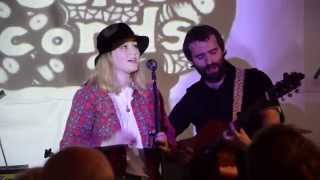 Best Girl Athlete Live at Seventeen - Best Girl Athlete in School