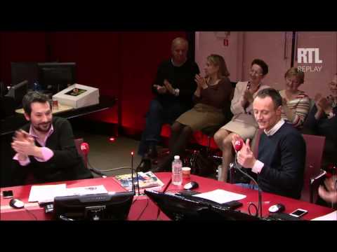 Stéphane Bern reçoit Sandrine Bonnaire dans A La Bonne Heure du 26 03 15 Part 2 - RTL - RTL