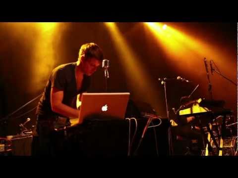 Bedroomdisco TV: Girl Boy Society - 'Nachtschicht' & 'In This World' live