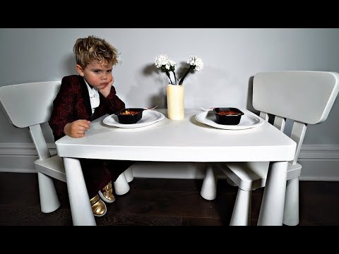 download lagu mp3 mp4 Find Girlfriend, download lagu Find Girlfriend gratis, unduh video klip Find Girlfriend