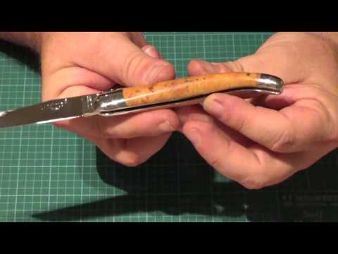 Forge de Laguiole french folding knife with Juniper handle and hand filed bee