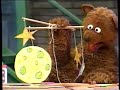 Sesame Street 3711 Baby Bear And Goldilocks Make A Mobile