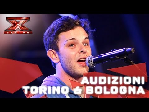 Lorenzo canta e Fedez si commuove