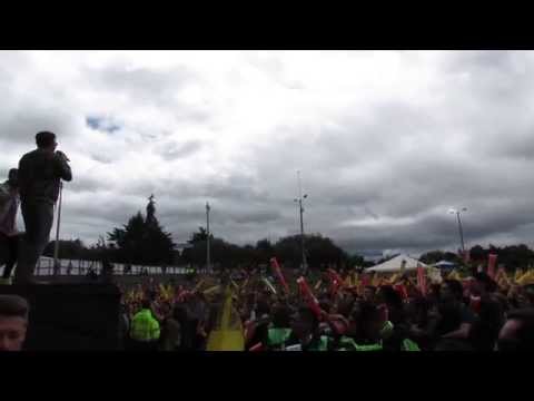 Tú Tienes Razón - Gusi ft Mike Bahía en vivo