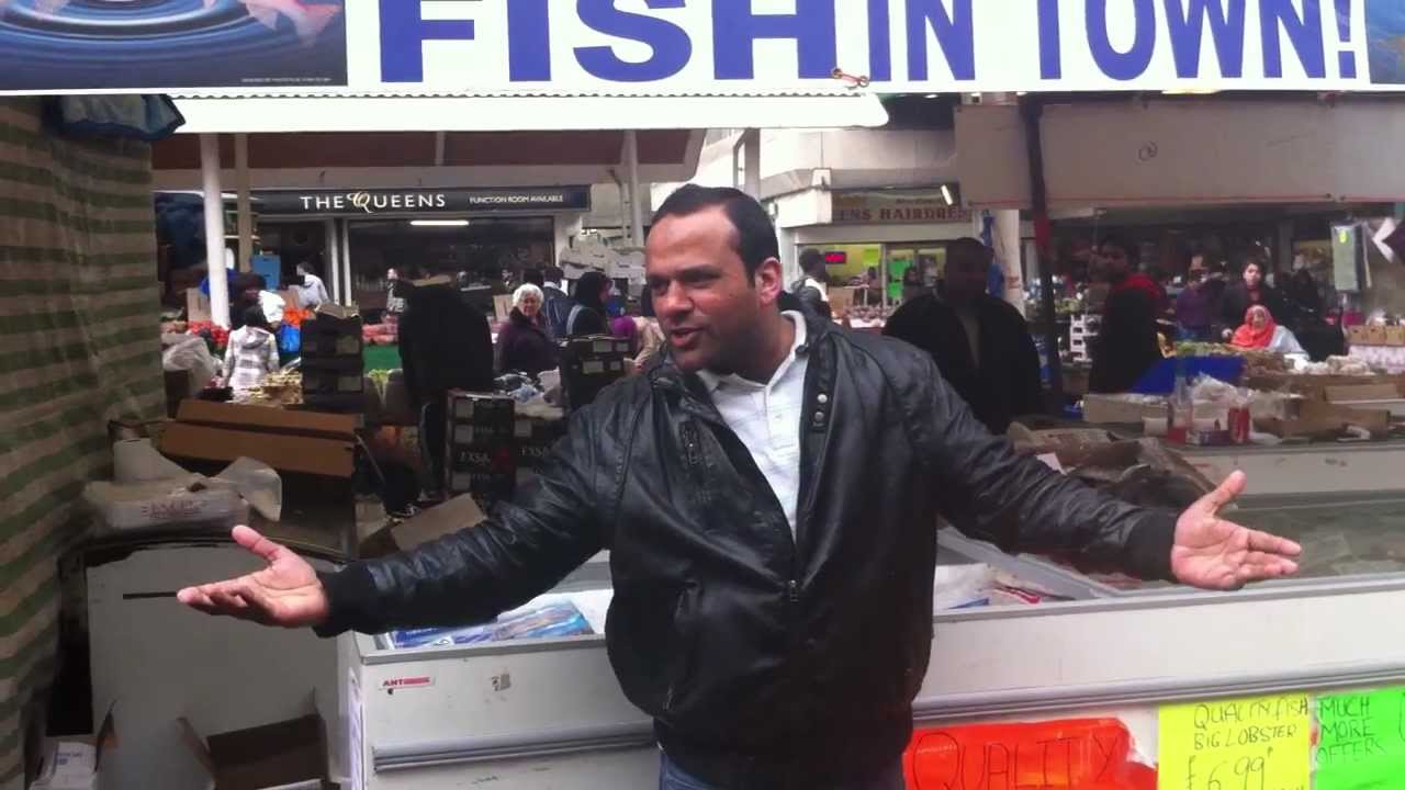 THE ORIGINAL... One 1 Pound Fish, Queens Market, Upton Park, London E13 - YouTube