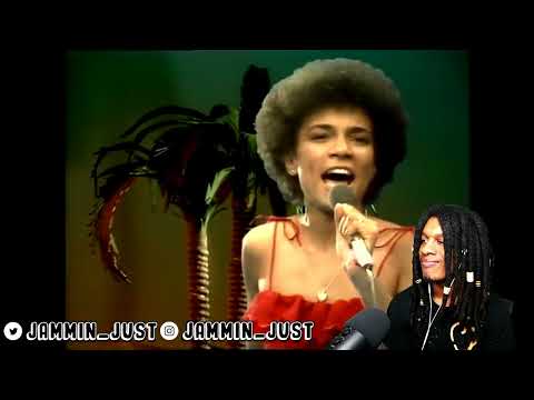 FIRST TIME HEARING Maxine Nightingale - Right Back Where We Started From REACTION