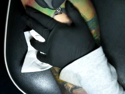download lagu mp3 mp4 Tattoo Mona Lisa, download lagu Tattoo Mona Lisa gratis, unduh video klip Tattoo Mona Lisa