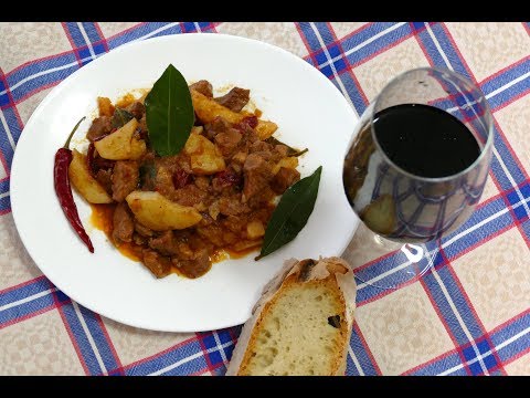 Patate, peperoni e carne di maiale. Il Mondo di Antonietta Polcaro