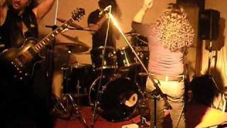 Depth (Evillive) +Claw the Clouds (Satariel Cover) live@angelè - Computer.m4v