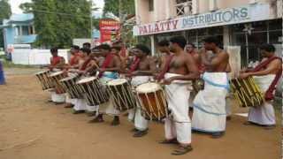 preview picture of video 'Shinkari Melam Irinjalakuda Denaha Thirunnal 2013'