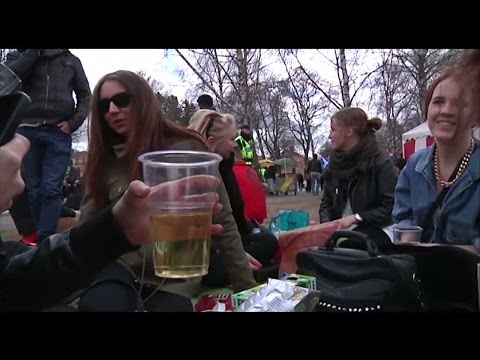 Hur mycket dricker ditt barn på Valborg? - Nyheterna (TV4)