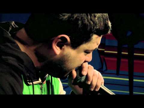 Ogi em "Por que, meu Deus?" no Estúdio Showlivre 2011