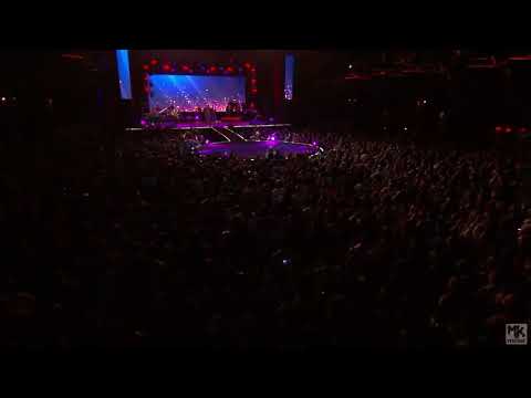 jamais esqueça que você é uma raridade...nunca é tarde pra mudar...Jesus te ama...