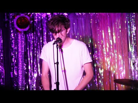 Mr  Loverman (live at Amplyfi) - Ricky Montgomery & The Honeysticks