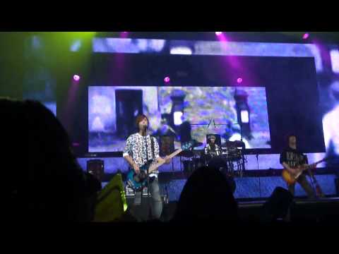 2010 11 27 FTIsland Beautiful Journey Concert -  Flower Rock
