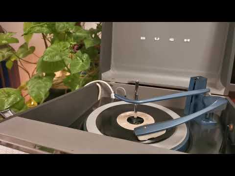 That's Amore ~ Dean Martin ~ Star Line 45rpm ~ 1963 Bush SRP31D Valve Record Player