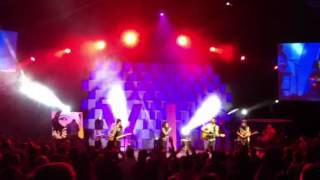 Yahweh - Kari Jobe w/Desperation Band