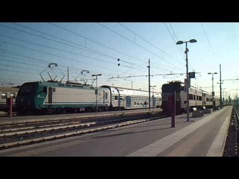 E656.058 + E656.254 sull' ICN 1956 Siracusa/Palermo C.le - Roma Termini, in arrivo a Roma Termini
