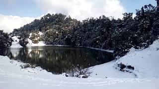 preview picture of video 'Snowfall in deoria tal'