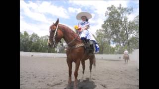 Juan Gabriel y Rita? &#39;&#39;Muerto en vida==