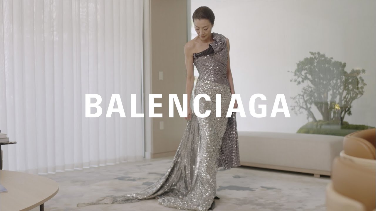 Michelle Yeoh's Balenciaga gown at the Oscars 2024 thumnail