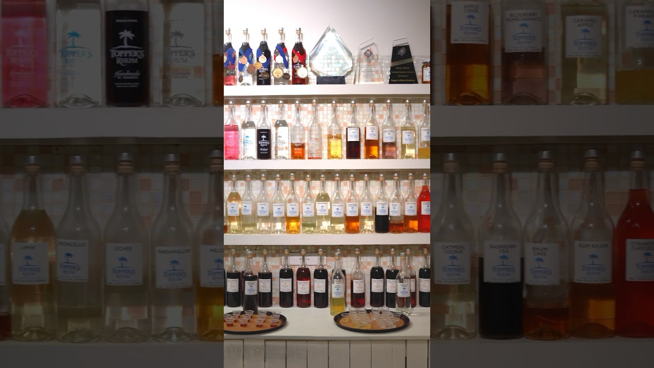 Topper's Rhum Tour | WEARESXM.ᴄᴏᴍ | 𝐂𝐫𝐞𝐚𝐭𝐢𝐧𝐠 𝐌𝐞𝐦𝐨𝐫𝐢𝐞𝐬