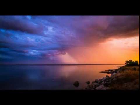 ● Cerf, Mitiska & Jaren - Light The Skies (Retrobyte Classic Electrobounce Mix) ● HQ ♪