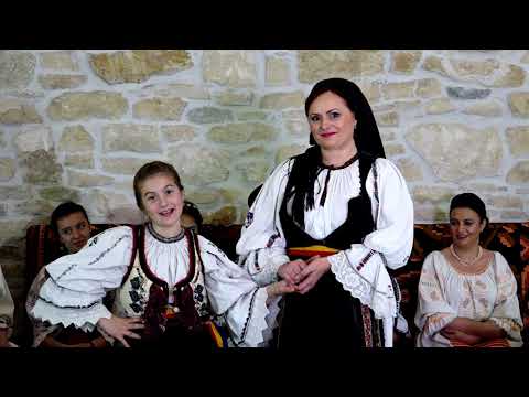 CRINA SI ALECSIA PRATA -  DOUA FLORI SUNTEM IN CASA