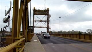 preview picture of video 'FM 106 lift bridge in Rio Hondo'