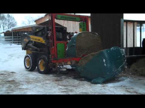 Bobcat mit Siloschneider