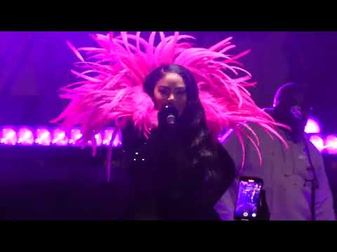 Lil Kim - Get Money (Outloud Festival, Weho Pride LA 6/3/2022)